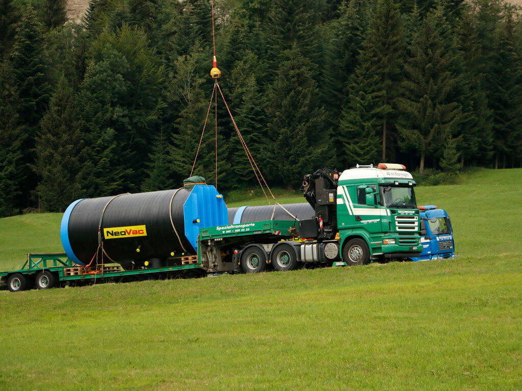 Per Helikopter ins Reservoir Albisser | © NeoVac